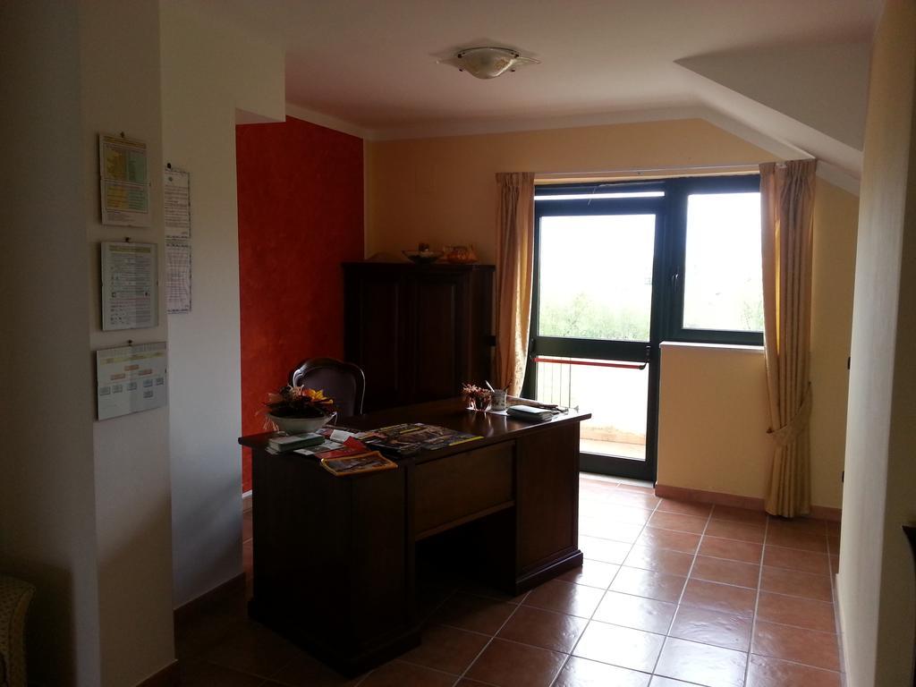 San Nicola Il Sole Hotell Albanella Eksteriør bilde